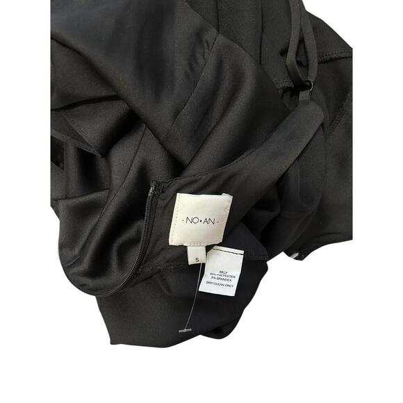 Elegant Black Satin Midi Dress - Perfect for Any Occasion - Picture 6 of 6